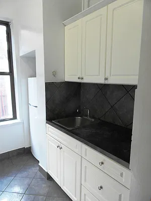 Rented by Citi Habitats | media 28