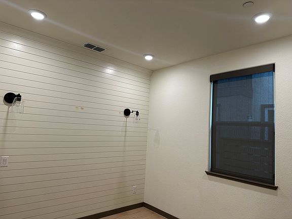 4th image of 10008 Del Surf Ln