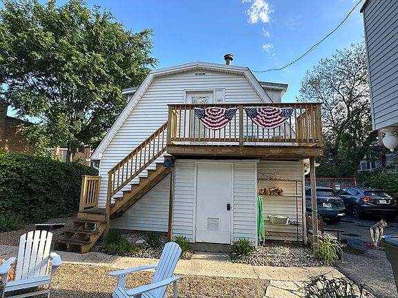 Garage/Coach house: One garage space included.