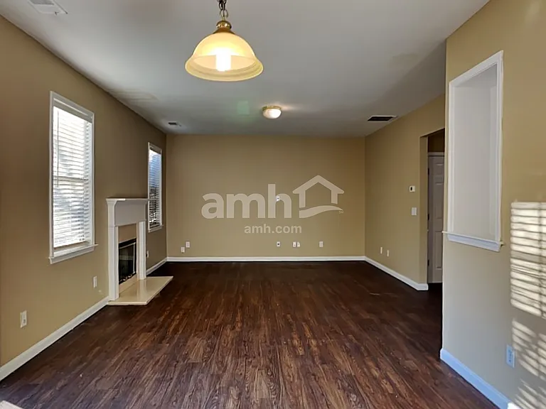 1539 Anna Ruby Ln NW — Photo 7