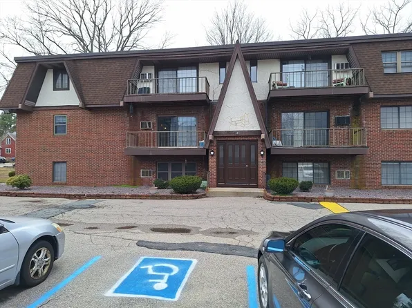 39 West St APT A1, Randolph, MA 02368
