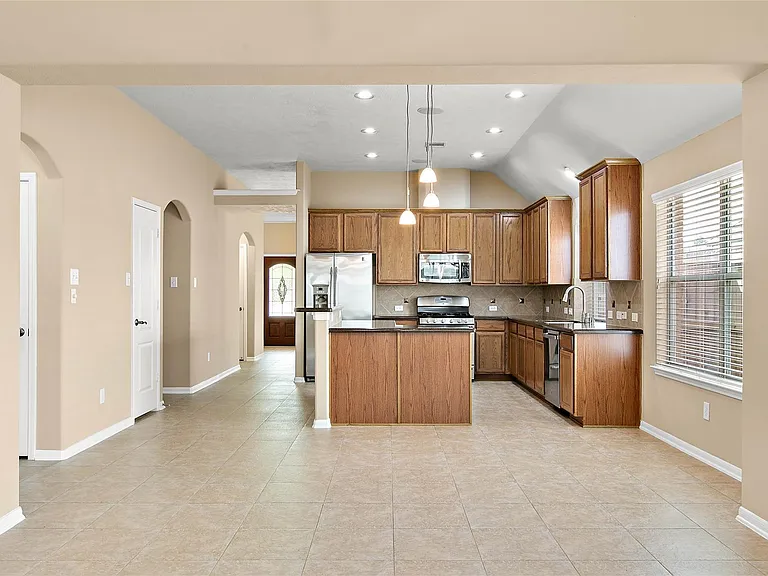 30411 Deleon Fields Dr — Photo 11