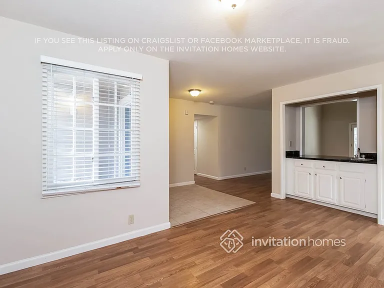 363 Rose Garden Ct — Photo 3