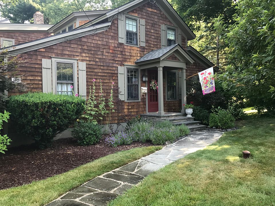 1st image of 241 Salt Springs St