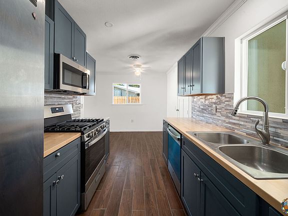 3rd image of 1941 Southwind Dr