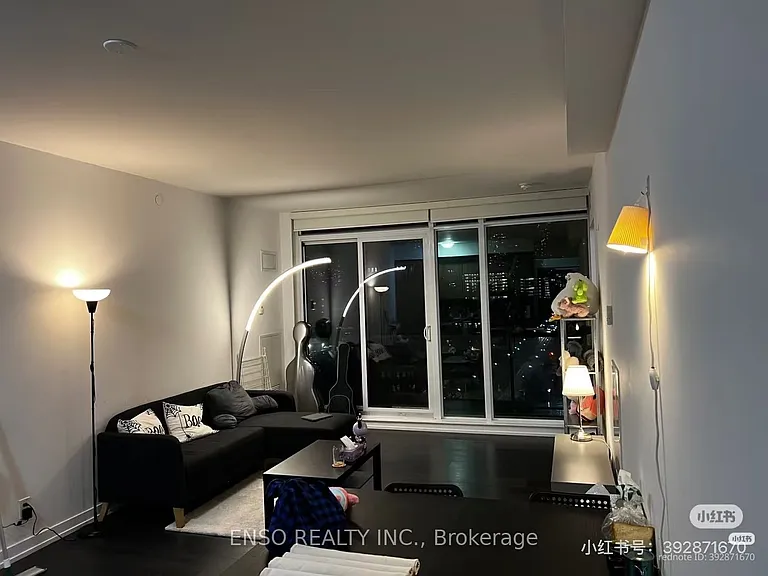 297 College St #1221 — Photo 4