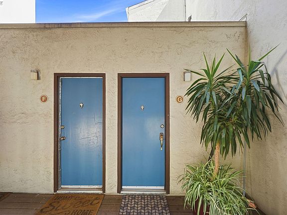 4th image of 1740 Laguna St APT G