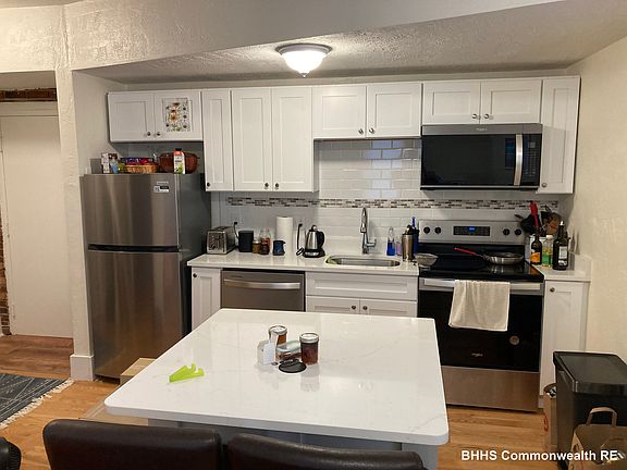 4th image of 111 Walnut St #20