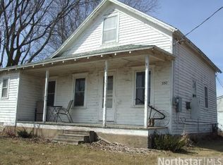 550 Hartmann Dr, Waconia, MN 55387