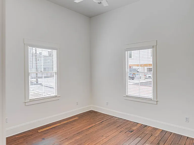 1403 Jefferson St — Photo 9