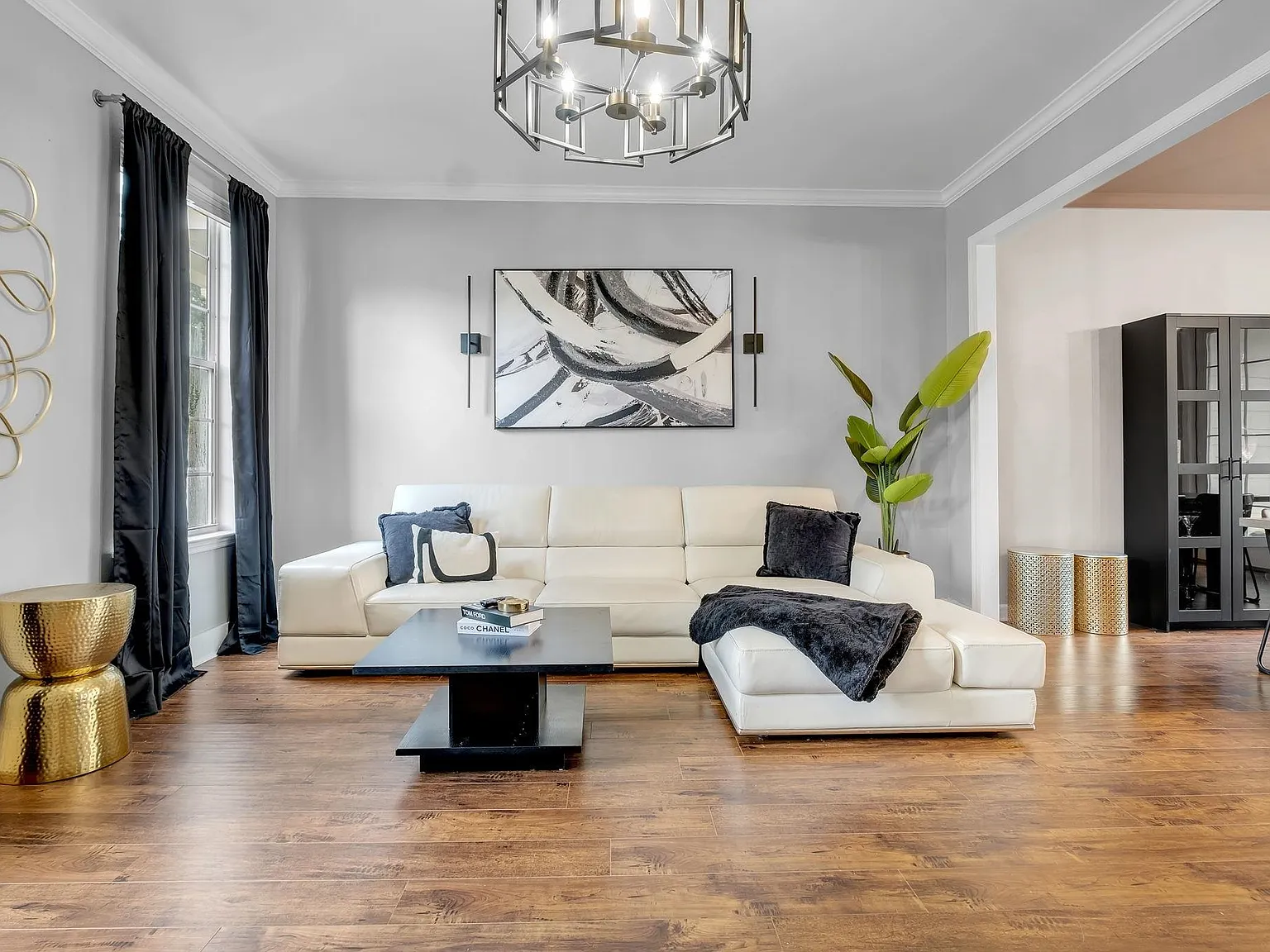 2 bed, 2.5 bath, 1324 sqft, $2,500 — Photo 3