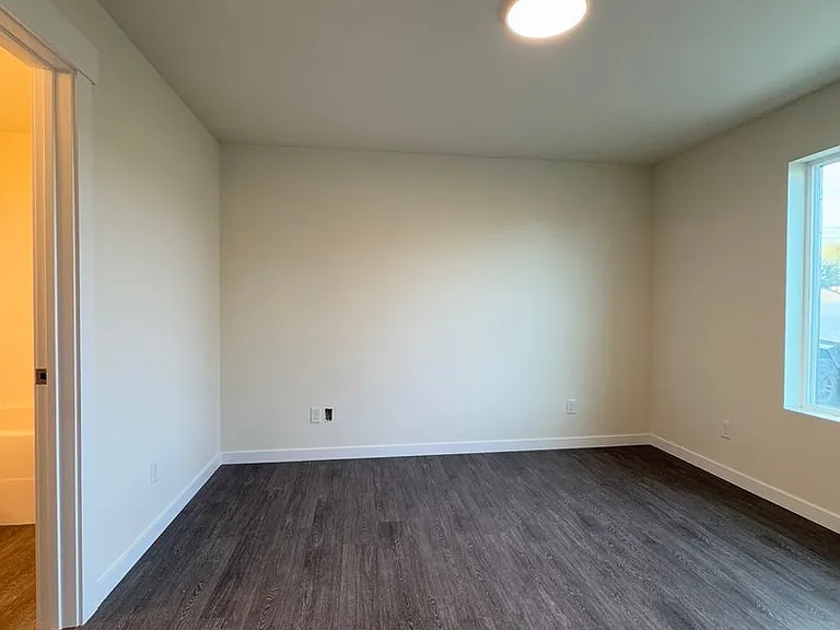 503 E Helena Ave — Photo 14