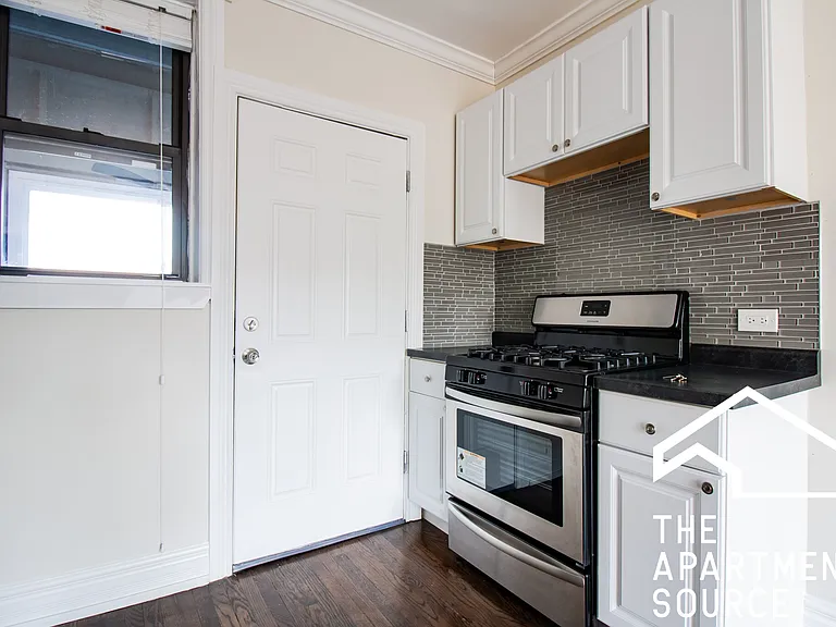1056 W Lill Ave #2 — Photo 1