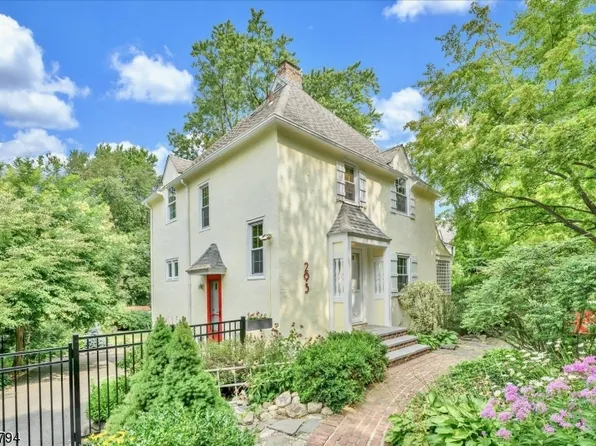 293 Vose Ave, South Orange Village Twp., NJ 07079
