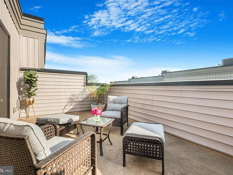 317 Riggs Park Pl NE — Photo 34