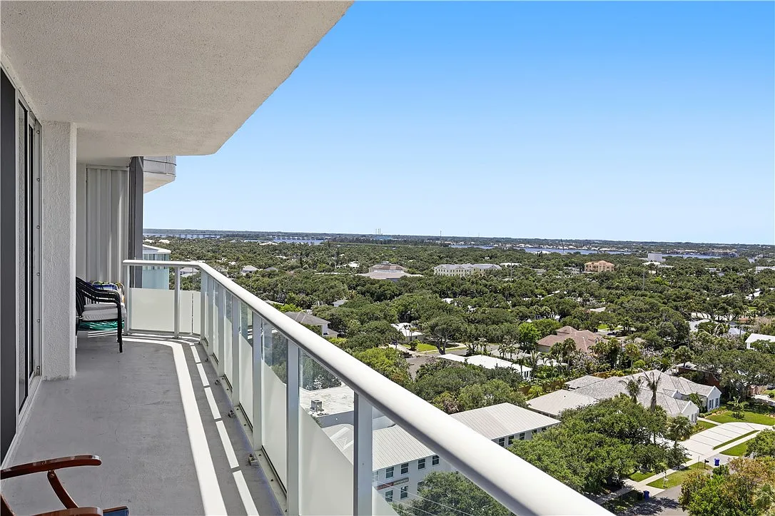 2 bed, 1112 sqft, $12,000 — Photo 4