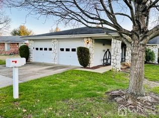 627 A Deal Rd, Monroe Township, NJ 08831