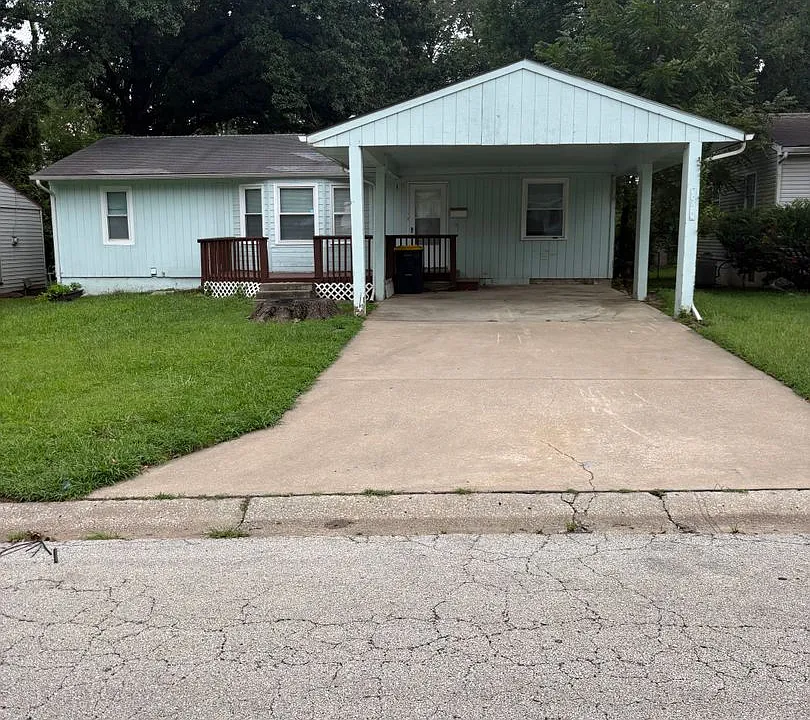 10811 Cambridge Ave