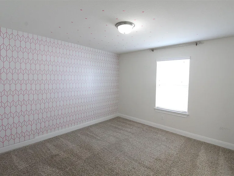 5800 Viejo Dr — Photo 31
