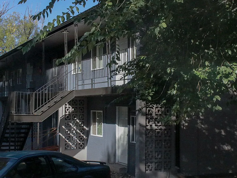 916 N Prospect St — Photo 13