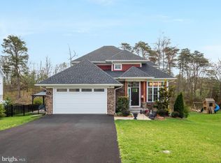 112 Colonial Dr, Cross Junction, VA 22625