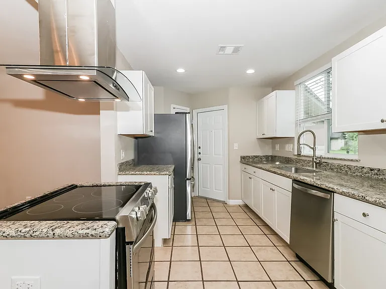 2631 Dawn Star Dr — Photo 7
