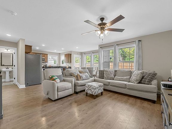 5th image of 1141 Tybee Dr