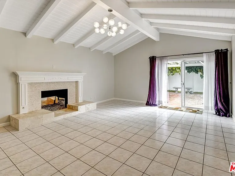 6200 Jamieson Ave — Photo 13