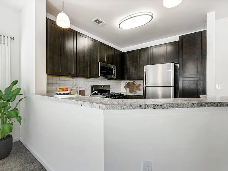 The Apartments at Cambridge Court — Photo 7