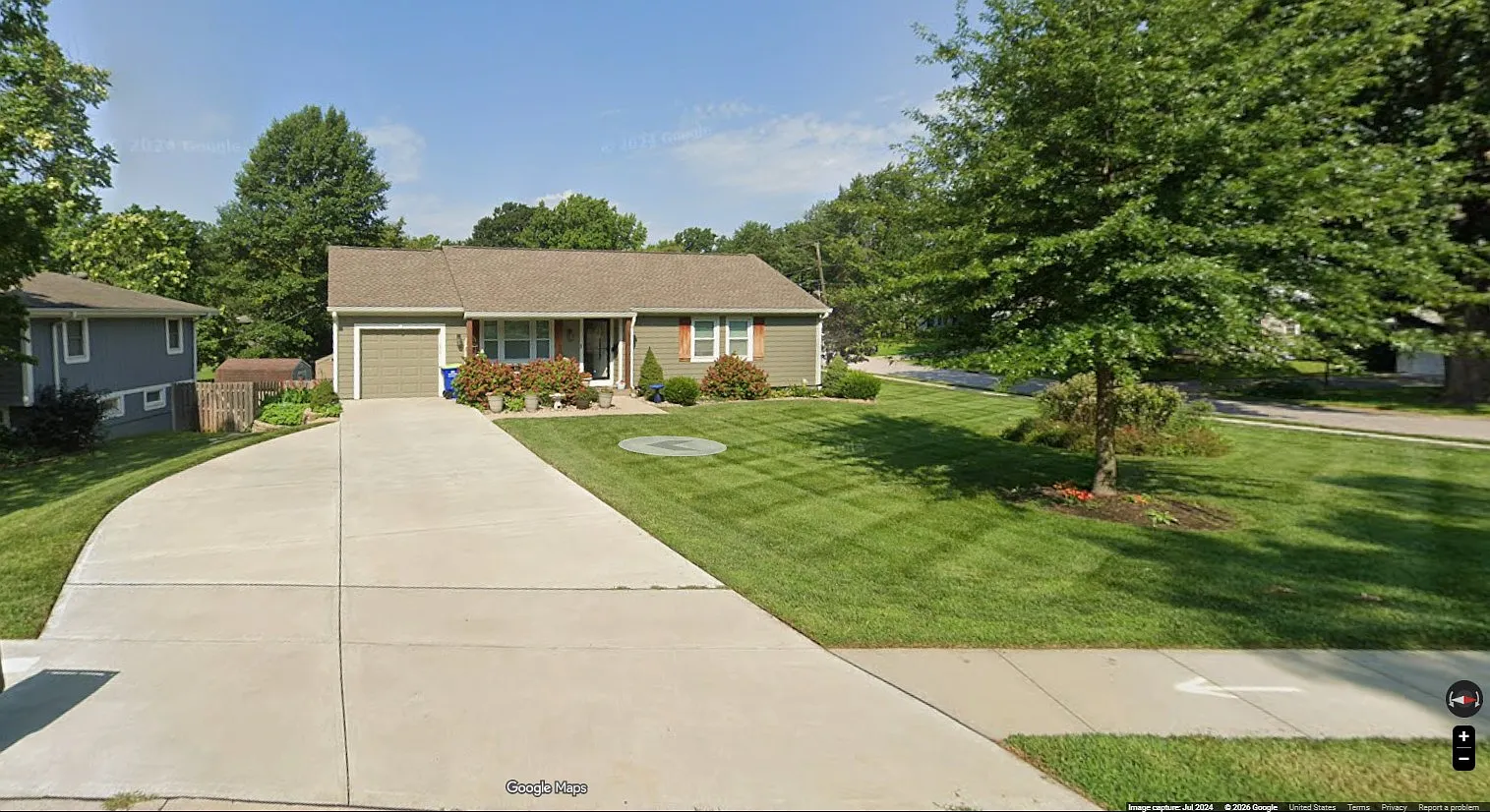 4 bed, 2300 sqft, $2,500 — Photo 1