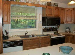 24 Woods Rd, Tuxedo Park, NY 10987