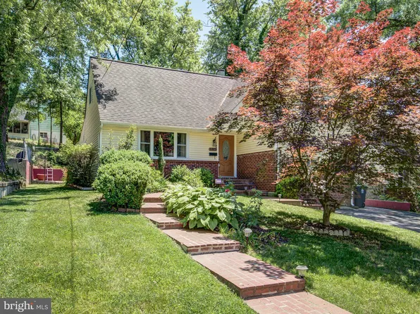 5907 Mustang Dr, Riverdale, MD 20737