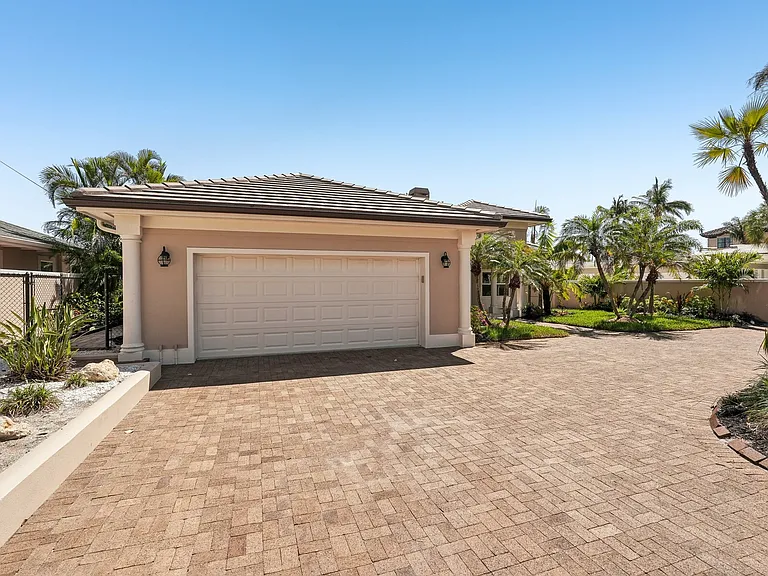 85 S Polk Dr — Photo 52