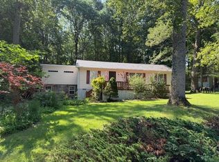 1909 S Lakeshore Dr, Louisa, VA