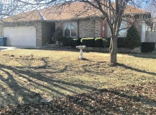 913 Erin Ct, Nixa, MO 65714