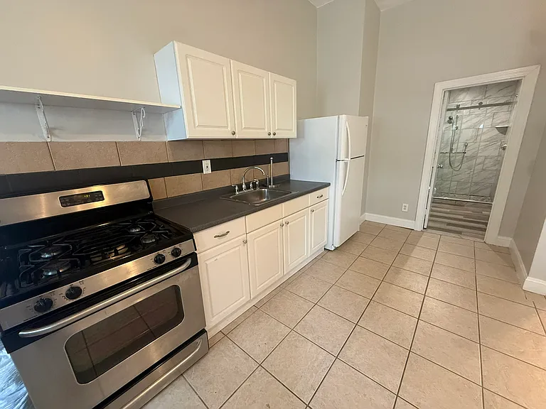 136 Oakland Ave #1 — Photo 2