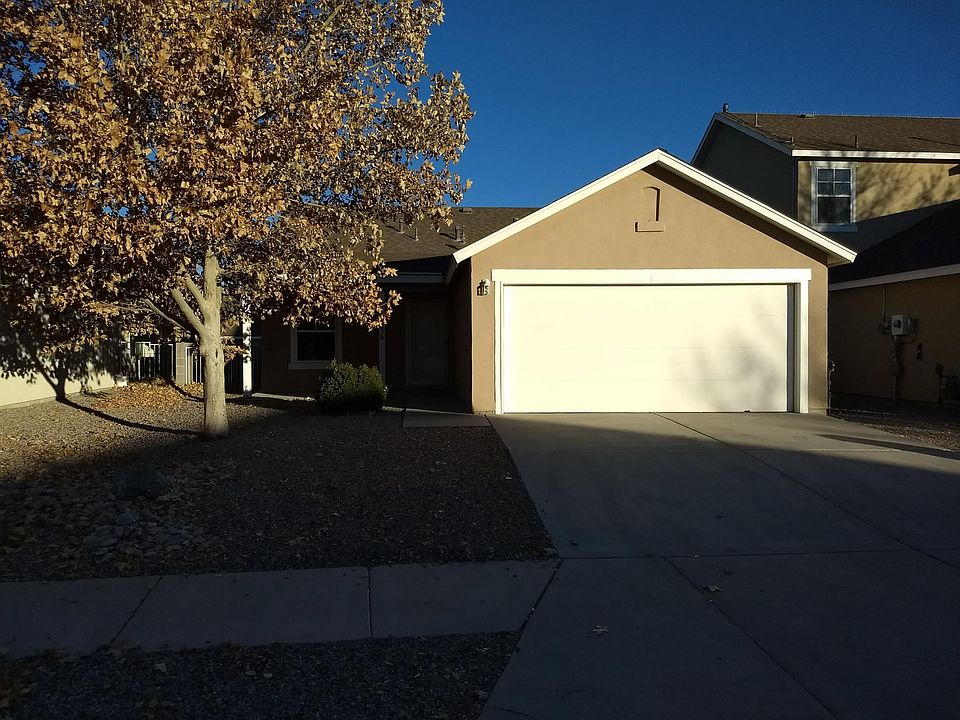 1st image of 10436 Calle Rosa NW
