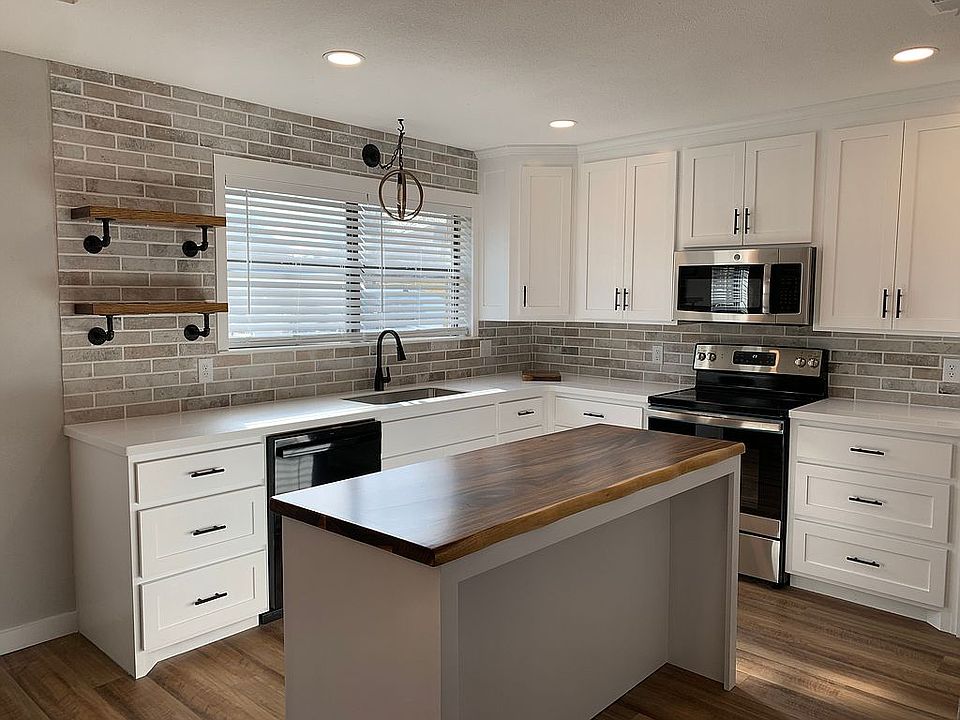1st image of 2845 Briarwood Dr