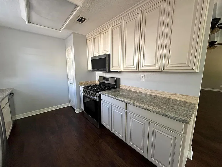 9260 Josey St — Photo 6