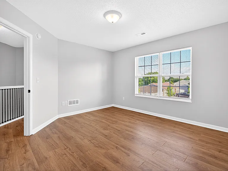 1220 Eastern St — Photo 45