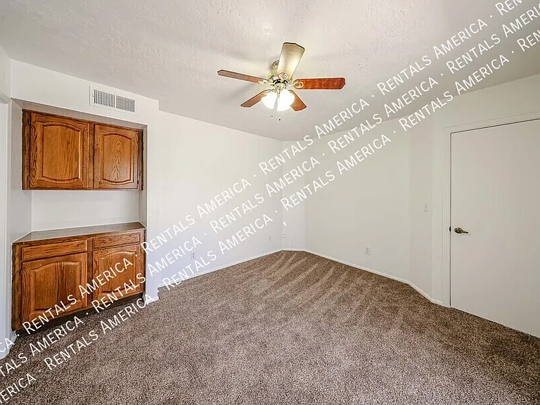 3301 E Wescott Dr — Photo 15