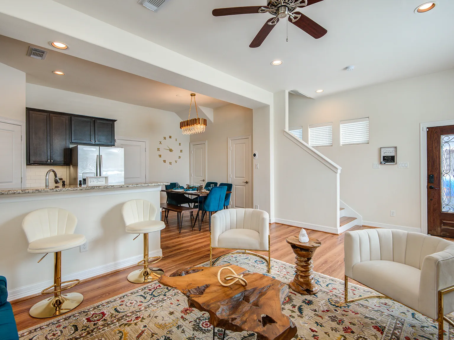 4 bed, 3.5 bath, 1845 sqft, $3,500 — Photo 4
