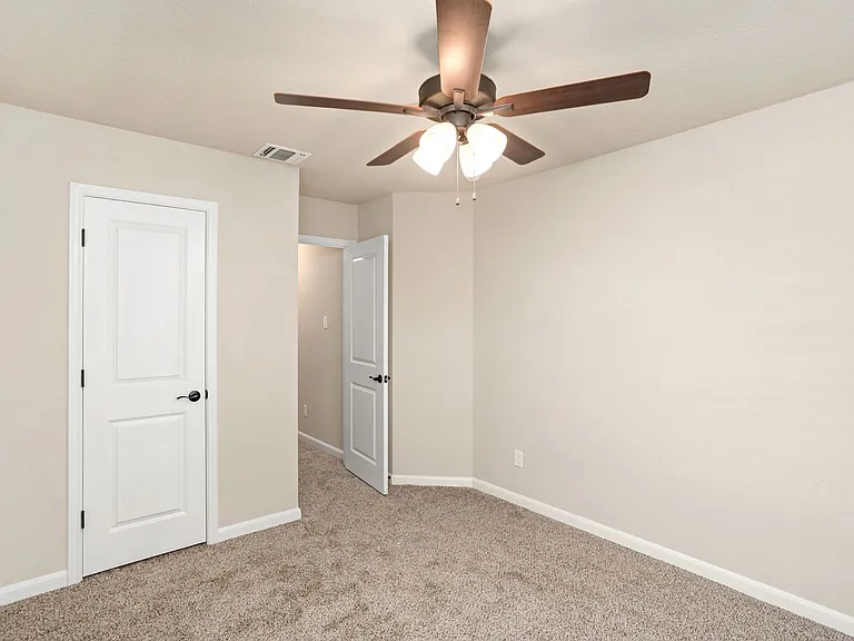 815 Soria Pl #101 — Photo 21