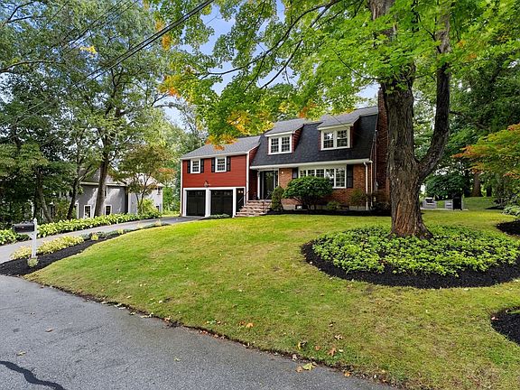 3rd image of 26 Mayflower Rd