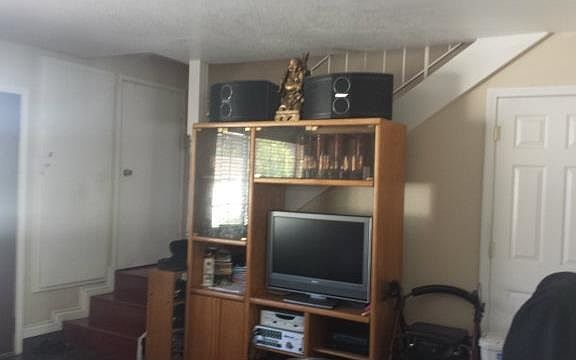 5th image of 3159 Locke Dr
