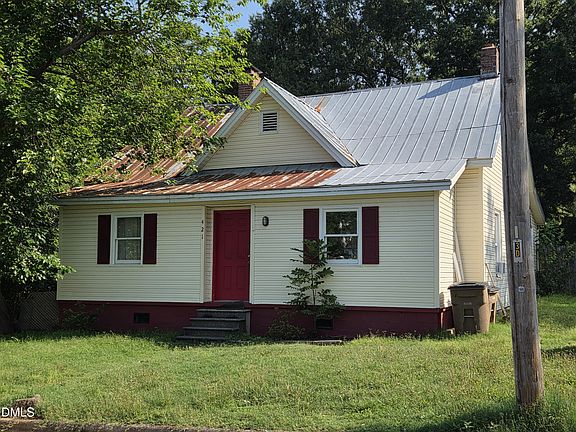 2nd image of 421 Pearce Ave