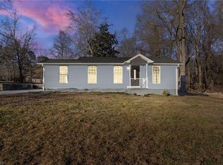 1208 Burnetts Chapel Rd, Greensboro, NC 27406