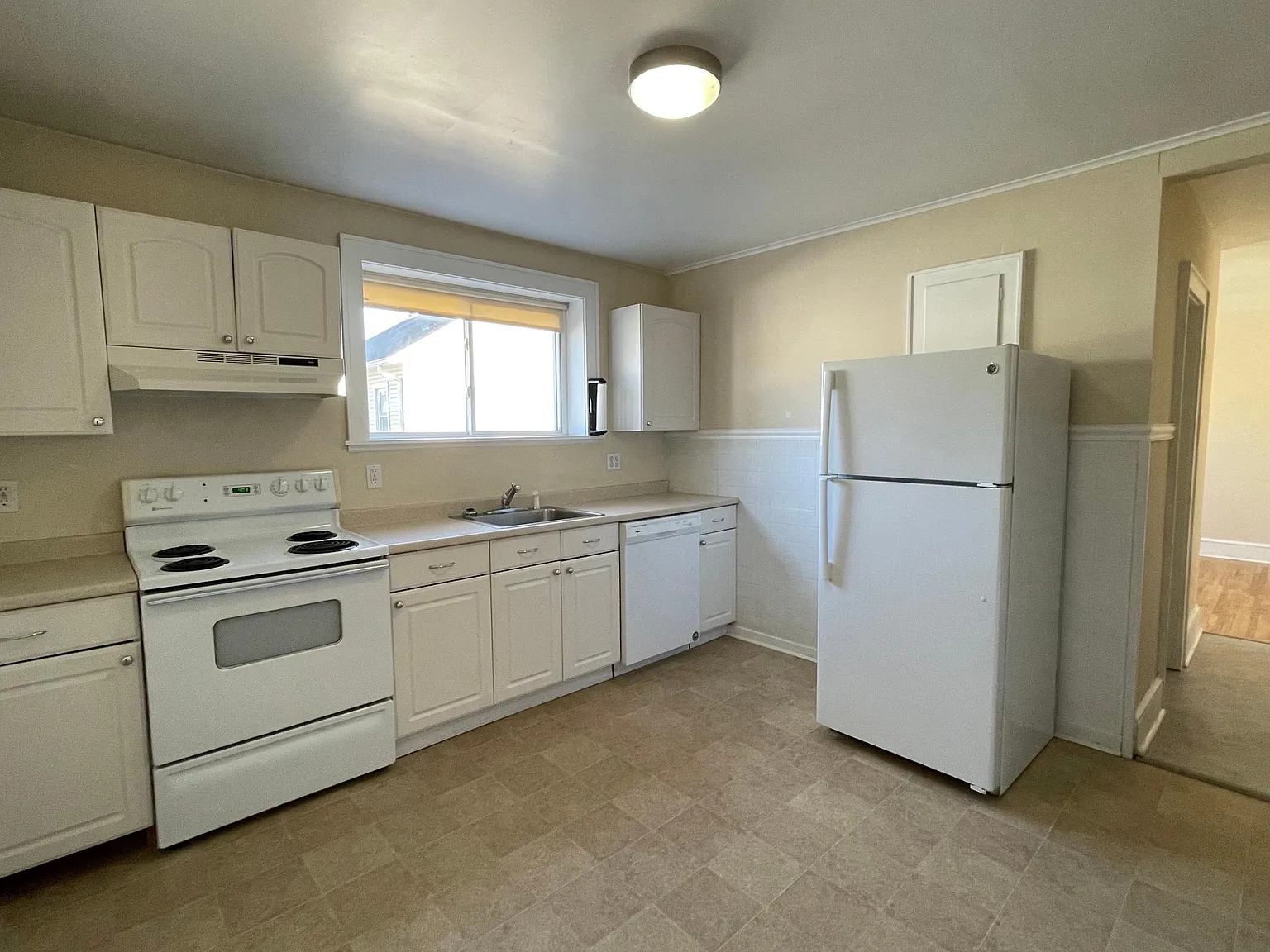 1 bed, 800 sqft, $1,750 — Photo 3