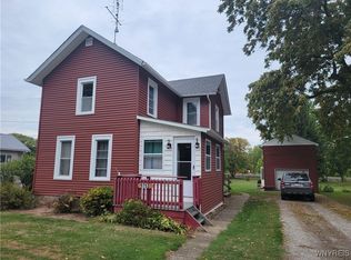 9753 Watson Ave, Middleport, NY 14105