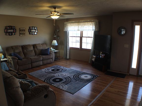 4th image of 5497 Pocono Dr